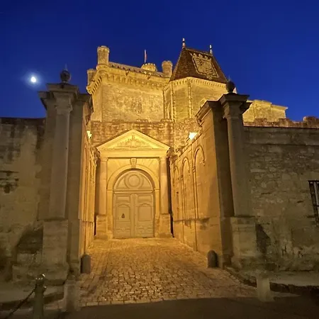 Le Cherche Midi - Appartement centre historique d'Uzès Extérieur photo